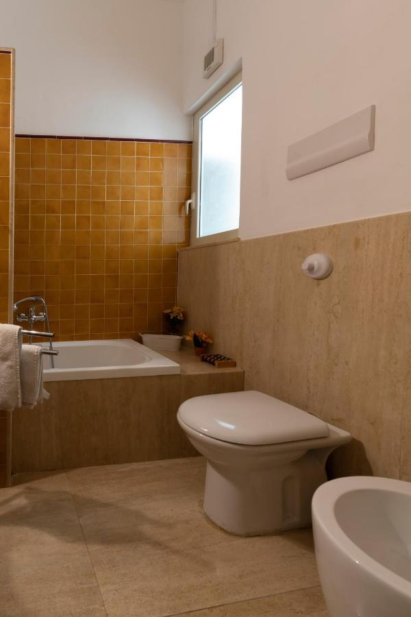Ai Bastioni Del Massimo Bed & Breakfast Palermo Eksteriør bilde