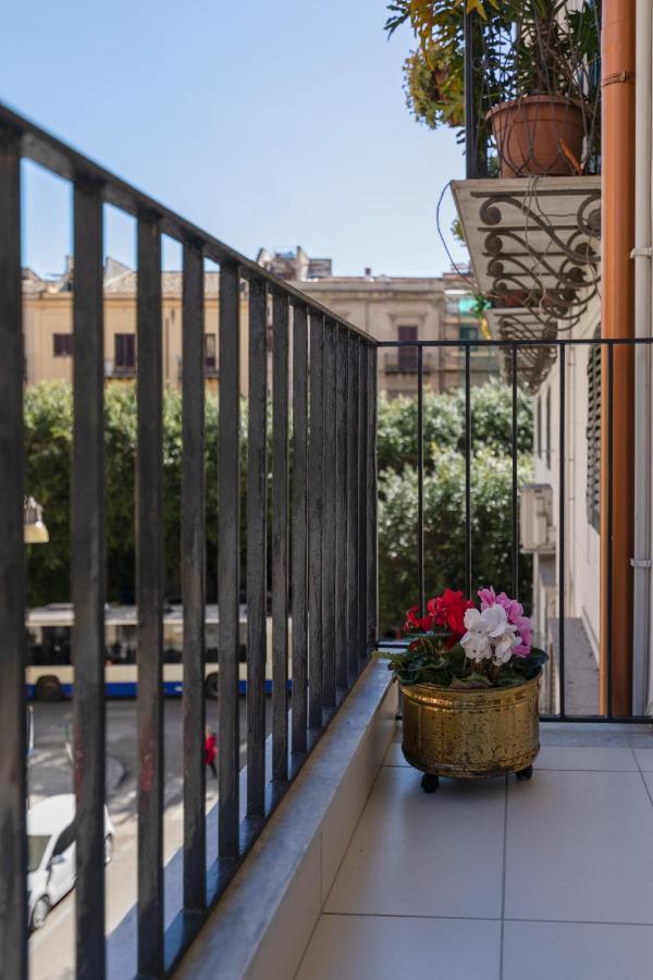 Ai Bastioni Del Massimo Bed & Breakfast Palermo Eksteriør bilde